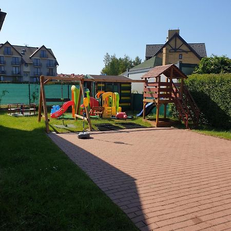 Apartamentowe Domki Drewniane Colorado Villa Karwia Exteriör bild